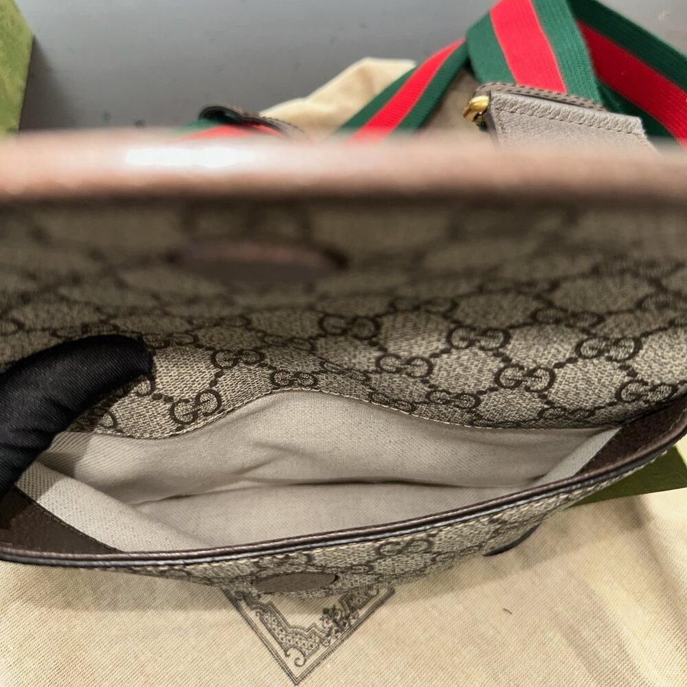 Gucci Bag - Picture 6 of 8